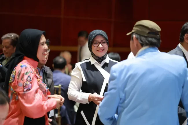 Hon Founder IMA, Bapak Hermawan Kartajaya bersama AMEA & YWN Award Winners dari Indonesia